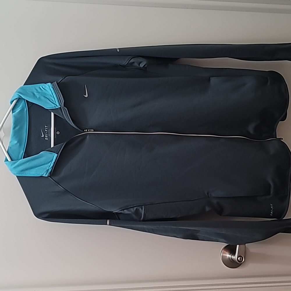 NIKE Women's Longsleeve Full Zip Jacket